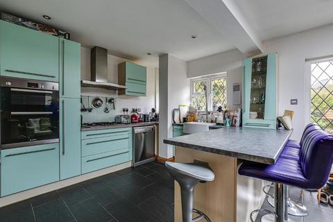 29 Brian Avenue, South Croydon, CR2 9NG