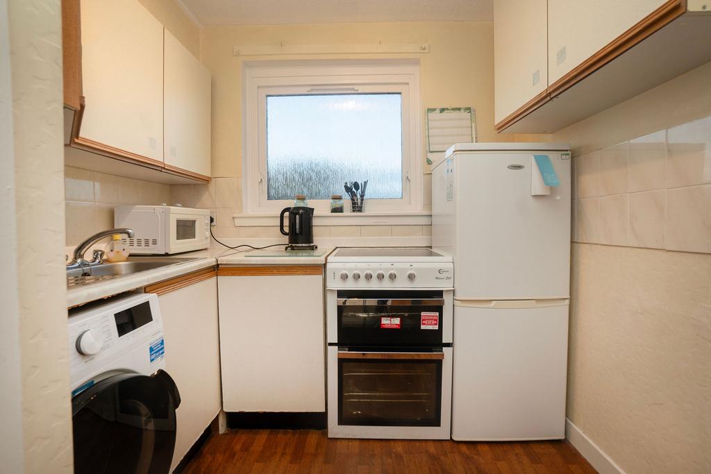 J Cameron Pl Kitchen 3