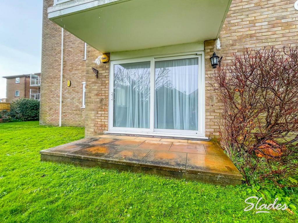 1 cerne patio main
