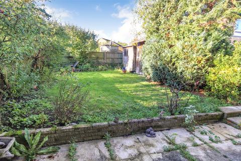 16 Aragon Road, Ampthill, Bedford, MK45 2TL