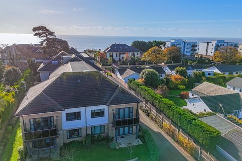 3 bedroom flat for sale - Wharncliffe Road, Highcliffe, Christchurch, BH23