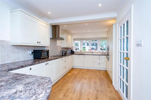 15a Wood Ride, Petts Wood, Orpington, BR5 1PZ