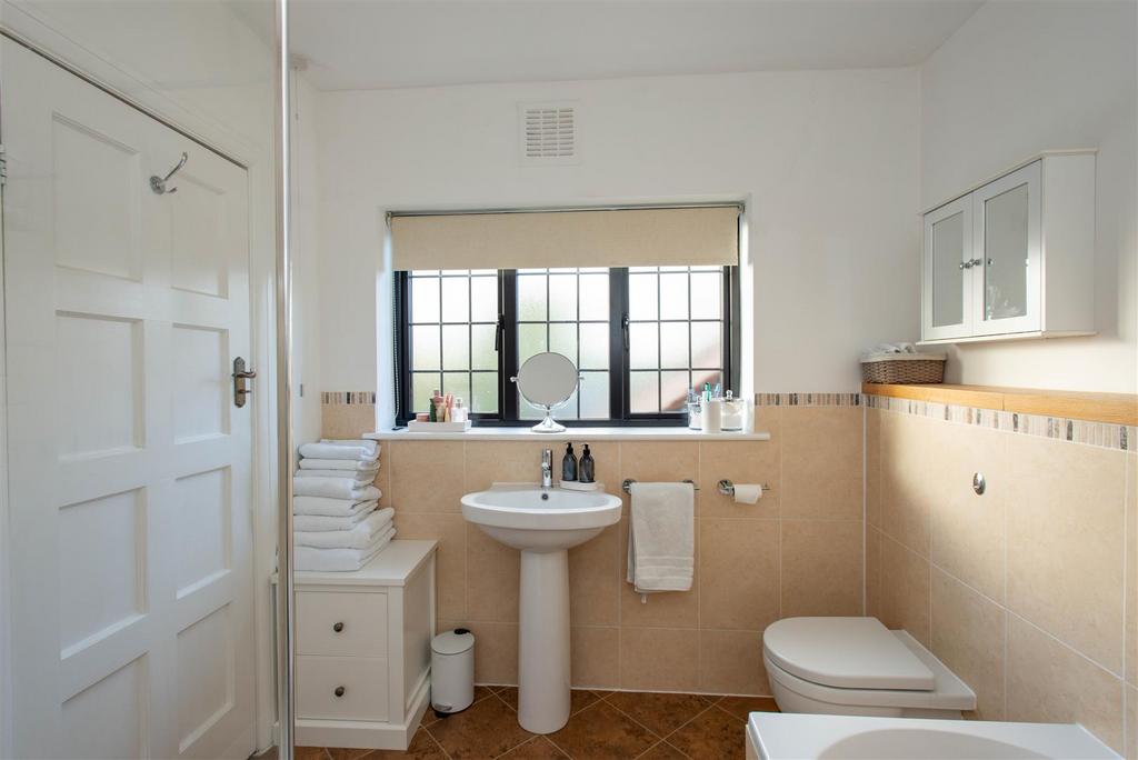 2023.11.15 223 Chislehurst Rd, BR5 1 NP-2197.jpg