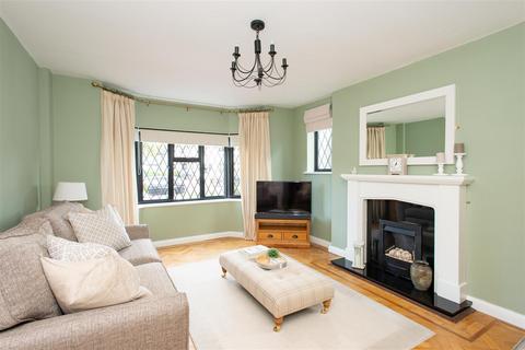 4 bedroom detached house for sale, Chislehurst Road, Petts Wood, Kent