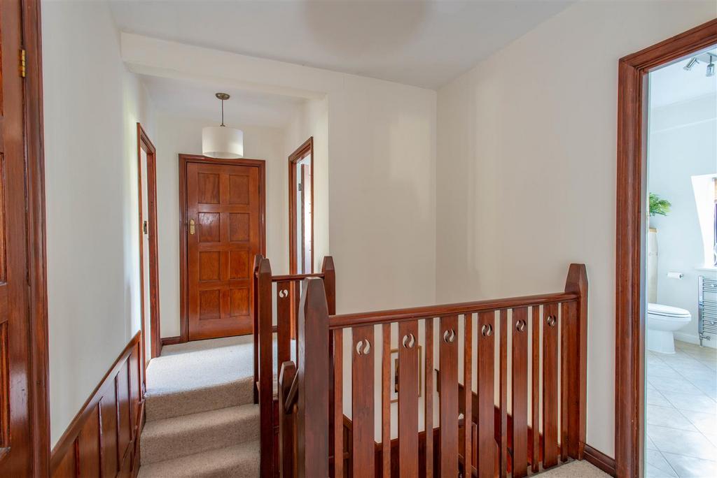 2023.11.15 223 Chislehurst Rd, BR5 1 NP-2216.jpg