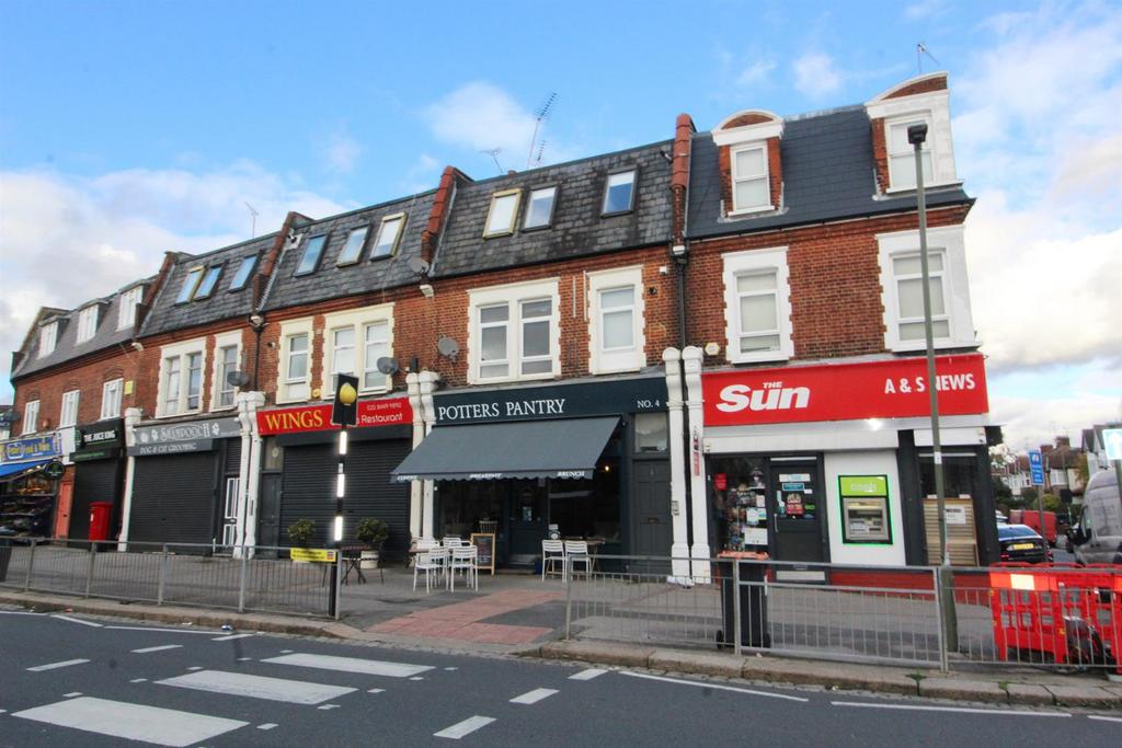 Potters Road, EN5 1 bed flat for sale £299,950