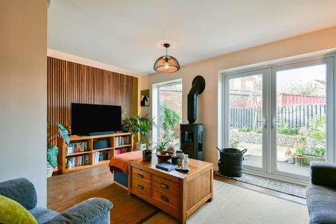 3 bedroom townhouse for sale - Sandringham Court, York