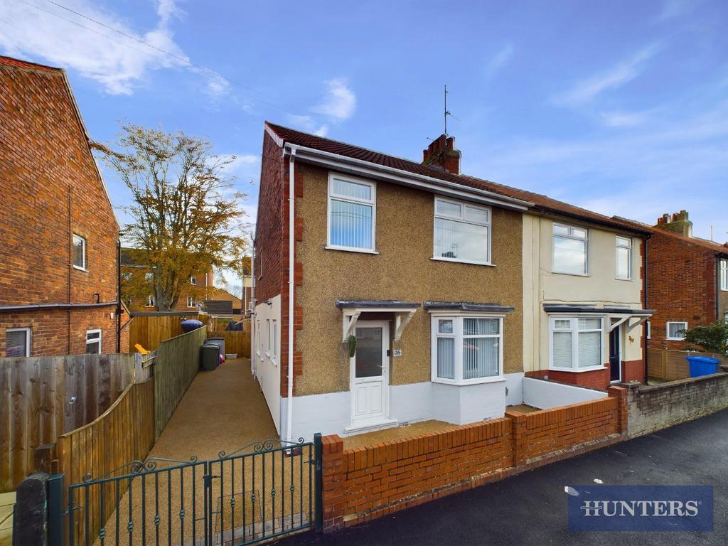 Hermitage Road, Bridlington 3 bed semidetached house for sale £170,000