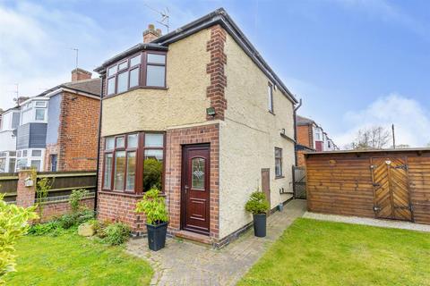 3 bedroom detached house for sale - Carrfield Avenue, Toton