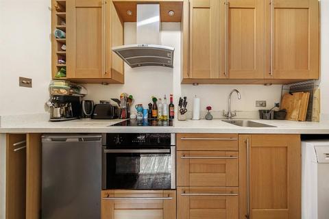 1 bedroom flat to rent, Lambert Road, London