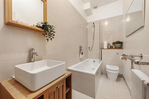 1 bedroom flat to rent, Lambert Road, London