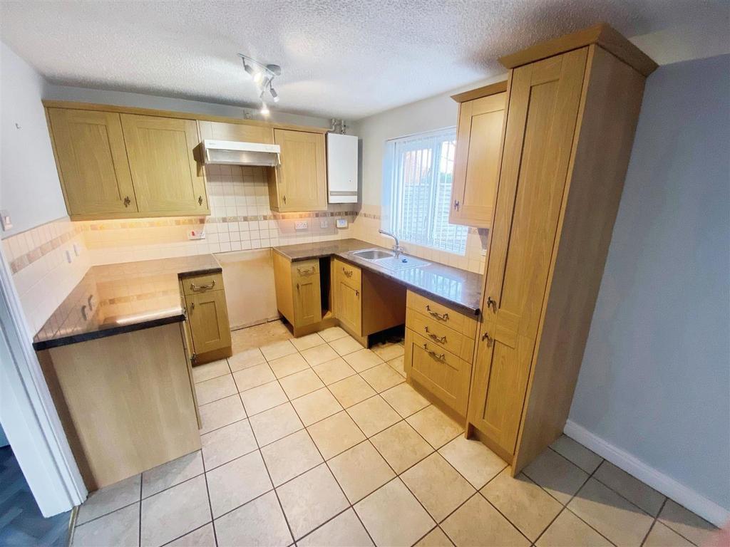 Baker Close, Ludlow 4 bed detached house to rent £1,100 pcm (£254 pw)