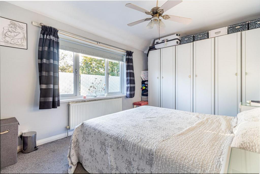 Bedroom-1-2.jpg