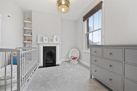 124 Arthur Road, Windsor, SL4 1RY