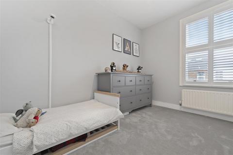 124 Arthur Road, Windsor, SL4 1RY