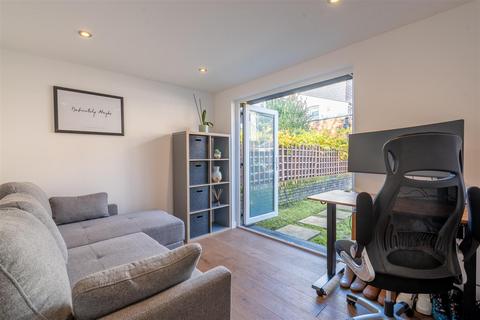 124 Arthur Road, Windsor, SL4 1RY