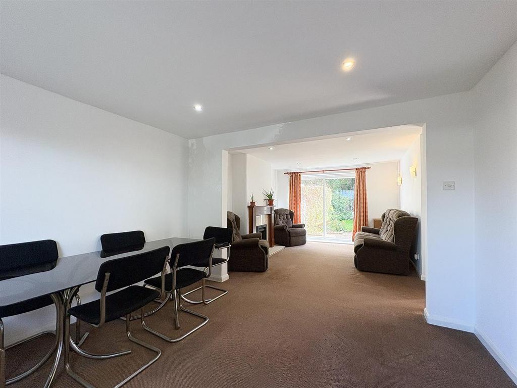 Living room-1.jpg