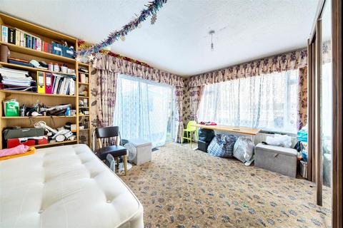 3 bedroom semi-detached house for sale - Dagnall Park, London
