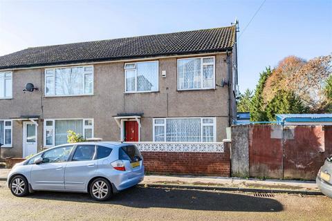 103 Dagnall Park, London, SE25 6NS
