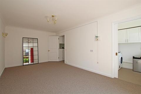 1 bedroom retirement property for sale, Henty Gardens, Chichester