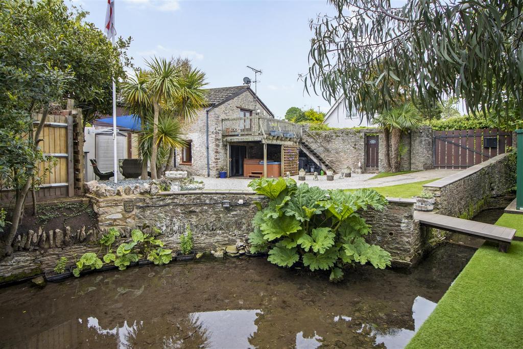 Knick Knack Lane, Brixham 3 bed barn conversion for sale £595,000
