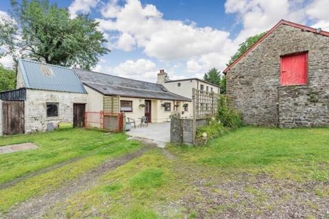 4 bedroom property with land for sale - Gorsgoch, Llanybydder, SA40