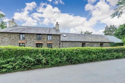 4 bedroom property with land for sale, Gorsgoch, Llanybydder, SA40