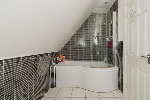 3 Osprey Drive, Epsom, KT18 5DY