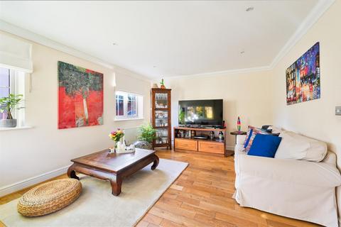 3 Osprey Drive, Epsom, KT18 5DY