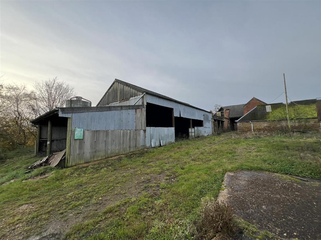 Halstead House Farm