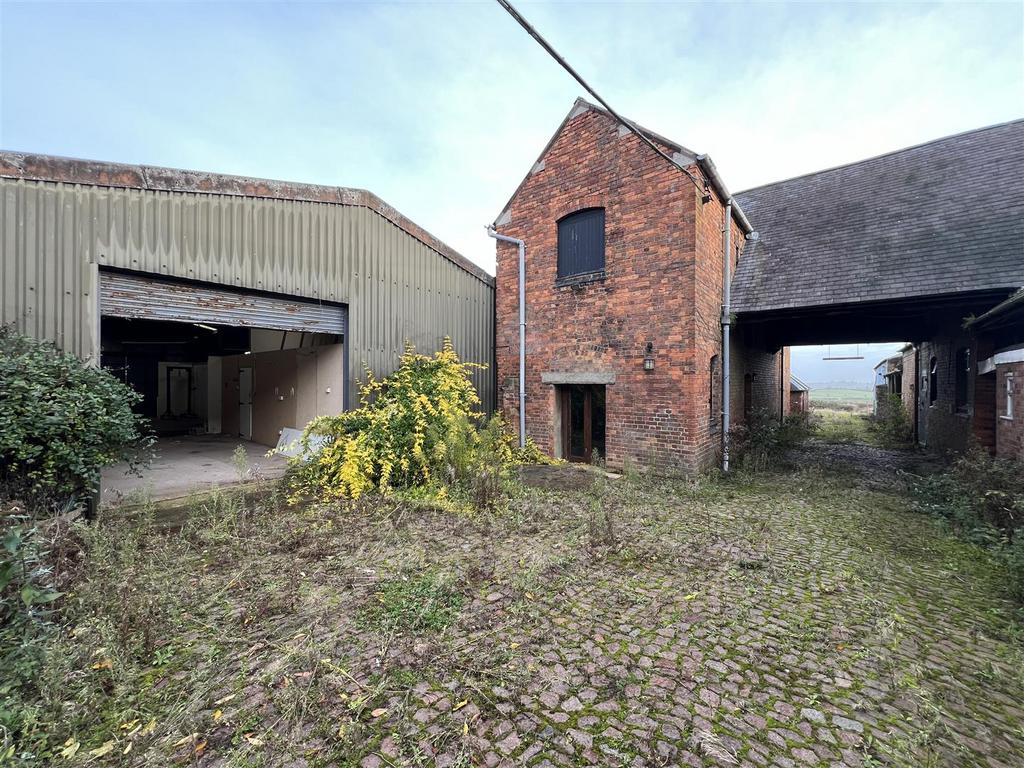 Halstead House Farm