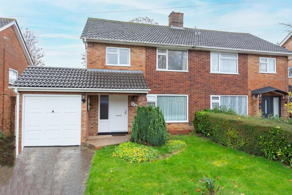 Margaret Road, Basingstoke RG22 3 bed semidetached house for sale £