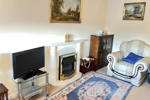 1 bedroom retirement property for sale, 263 Lichfield Road, Four Oaks, Sutton Coldfield