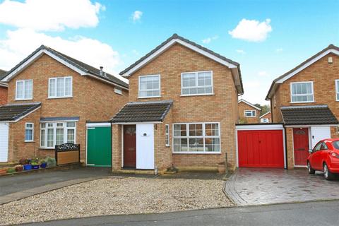 3 bedroom link detached house for sale, Walnut Close, Newport