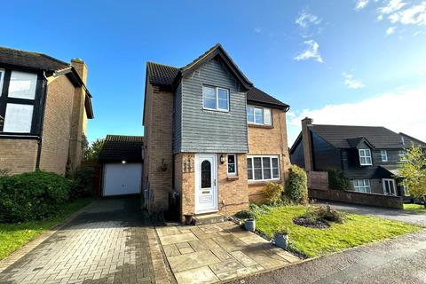 6 Bentley Close, Northampton, NN3 5JS
