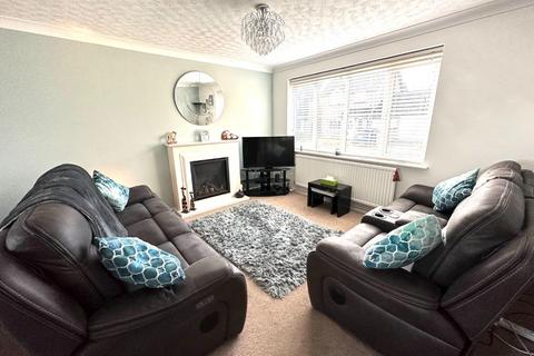 6 Bentley Close, Northampton, NN3 5JS