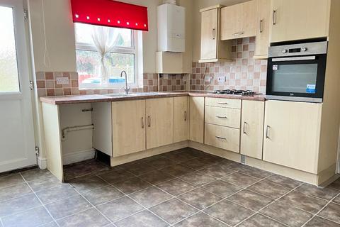 2 bedroom terraced house for sale, No chain - New Street, Rothwell, Kettering