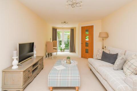 1 bedroom retirement property for sale, 18 Thorneycroft, Wood Road, Tettenhall