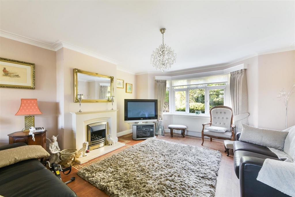 Bolters Lane, Banstead 3 bed semidetached house for sale £725,000