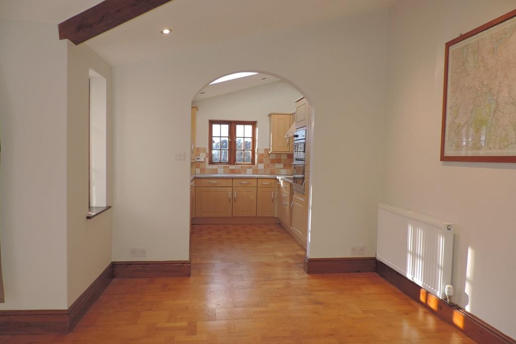 Dining room.jpg