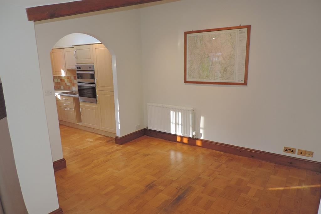 Kitchen diner.jpg