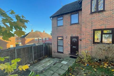 2 bedroom end of terrace house for sale - Yalding Close, Frindsbury