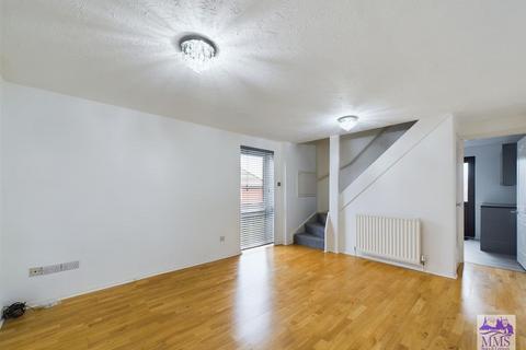 9 Yalding Close, Rochester, ME2 3XF