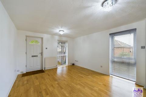9 Yalding Close, Rochester, ME2 3XF