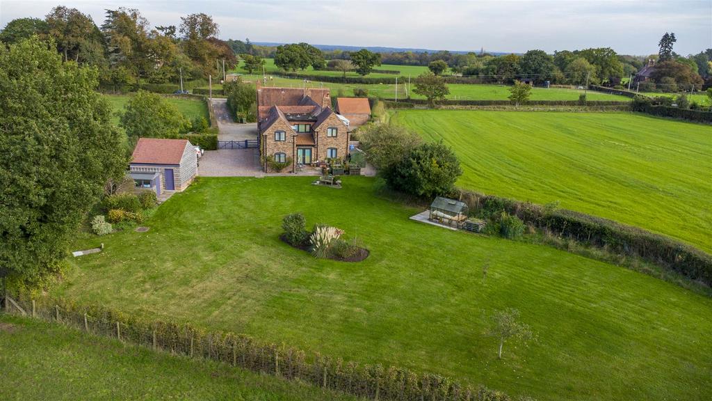 Pen Y Lan, Ruabon 3 bed cottage £500,000