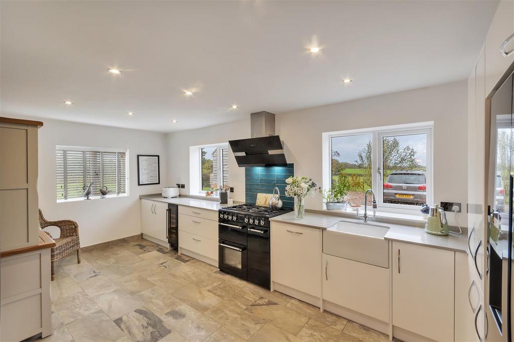 Pen Y Lan, Ruabon 3 bed cottage £500,000