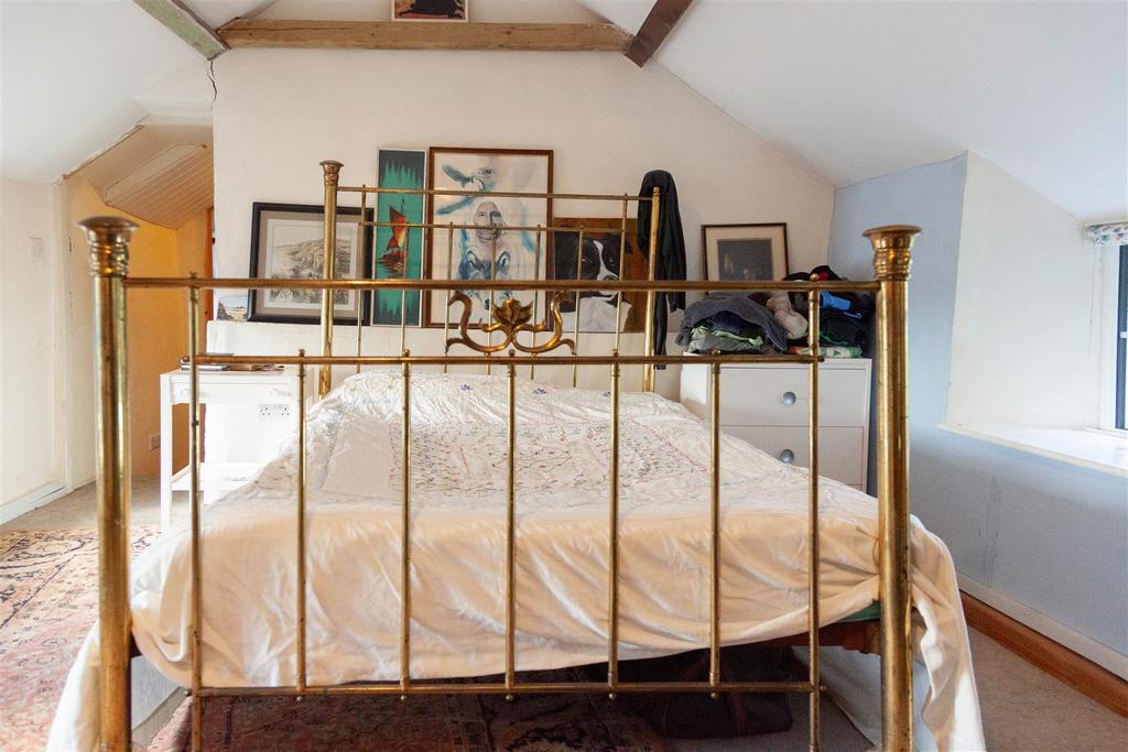 Master Bedroom 2.jpg