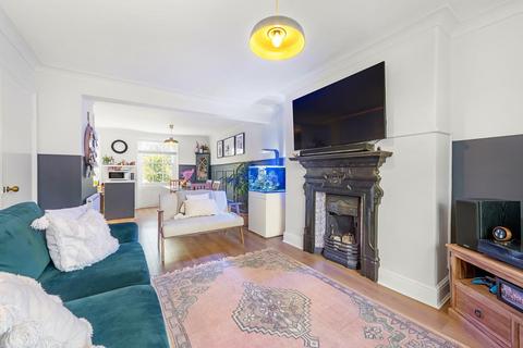 2 bedroom flat for sale, Brixton Road,  SW9