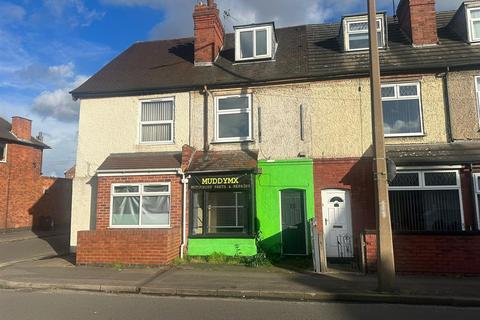 Property to rent, College Street, Nottingham NG10