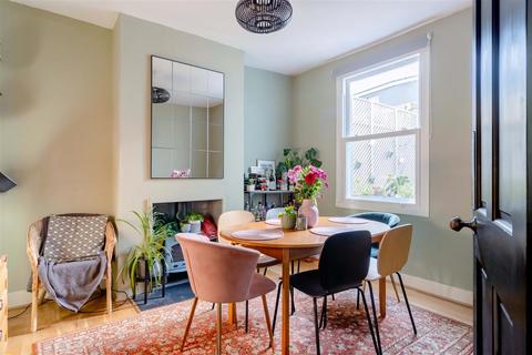 12 Agnes Street, Brighton, BN2 3AS